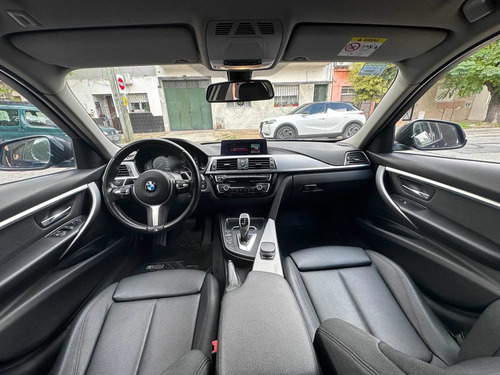 Imagen 3 de 7 de Bmw Serie 3 2018 3.0 330i Sedan Sport Line 252cv