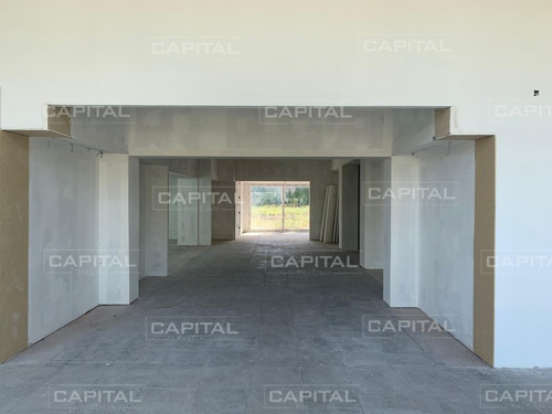 Local En Venta - Punta Del Este- Ref: 29026