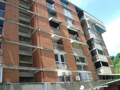Acogedor Y Funcional Apartamento Para Acondicionar En Venta Chuao Caracas 23-10961