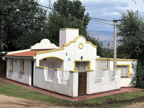 Imagen 1 de 14 de Casa De 2 Dormitorios En Cura Brochero Venta