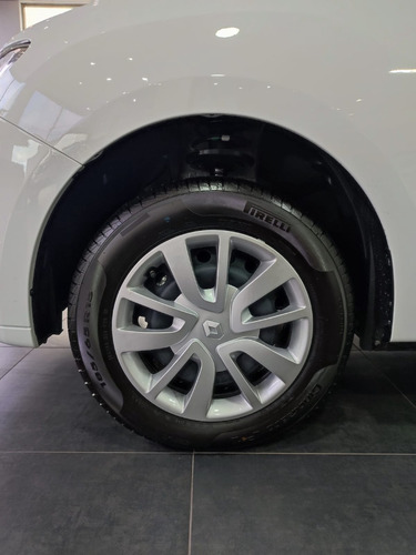Imagen 13 de 19 de Renault Logan 1.6 16v Life Ft
