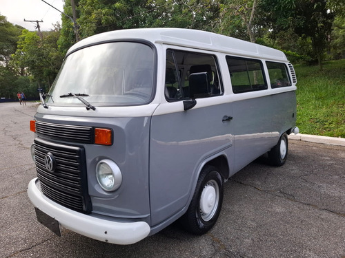 Volkswagen Kombi 1.4 Standard Total Flex 3p