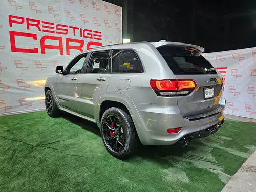 Jeep Grand Cherokee 6.4 Srt-8 At