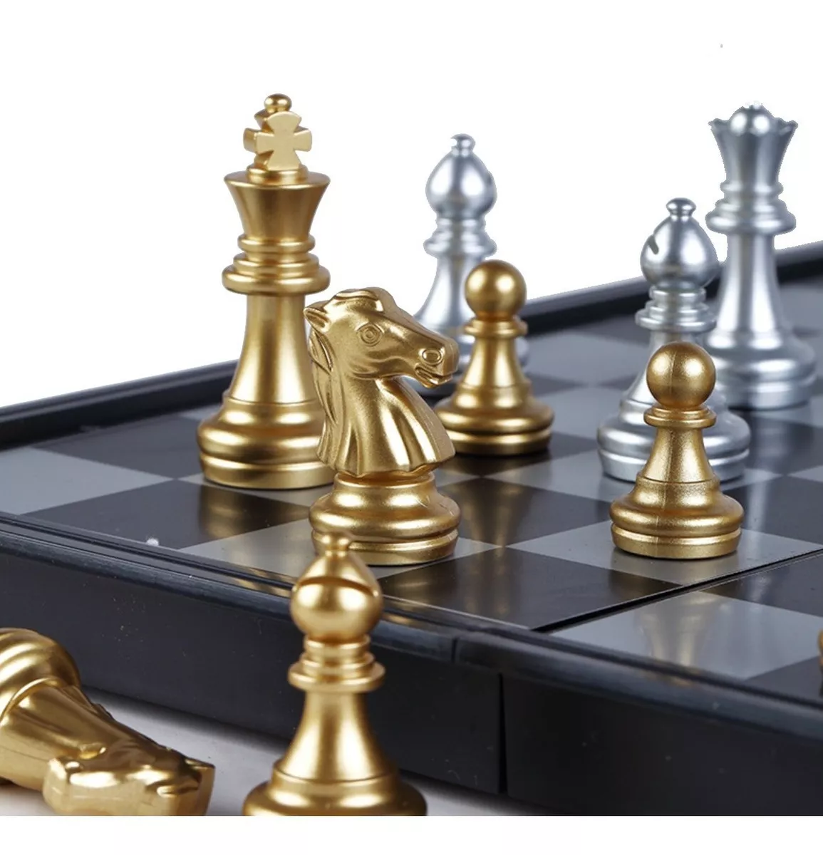 Primera imagen para búsqueda de ajedrez metalico