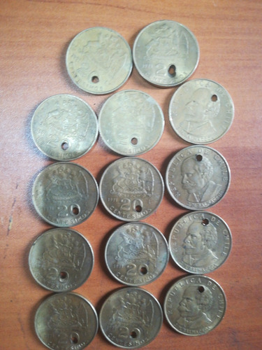 14 Monedas De 20 Centavos Con Perforación De 1971