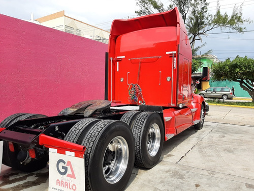 Imagen 5 de 14 de Tractocamión Kenworth Rojo 2013