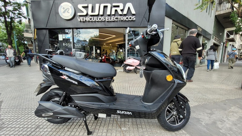 Imagen 3 de 18 de Moto Electrica Sunra Leo / Promo Con Baul De Regalo / G