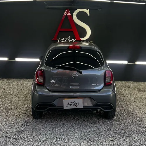 Nissan March 1.6 Sense At