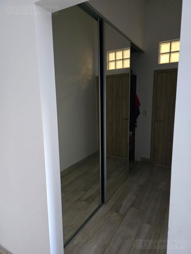 Casa 4 Ambientes Con Increible Vista En Canton Puerto - Escobar -pg