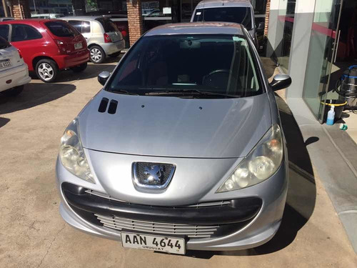 Peugeot 207 Xr Sedan
