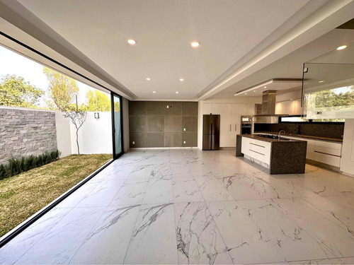 Imagen 10 de 29 de Casa En Venta En Privanza Habitat Zona Solares Zapopan