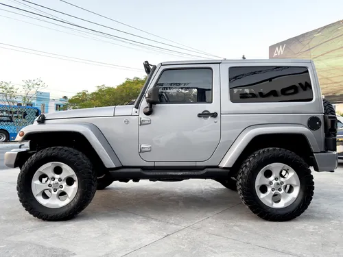 Jeep Wrangler 3.6 3p Unlimited Sahara 4x4 At