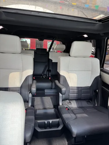 Toyota Sequoia 3.5 V6 Capstone