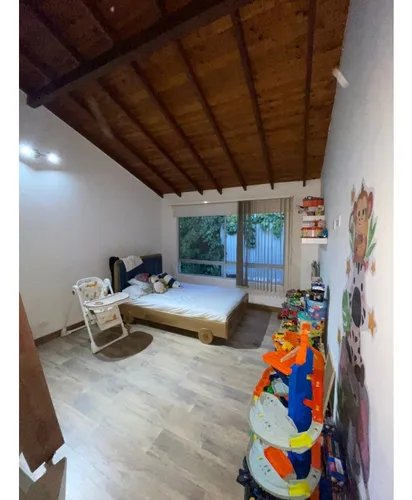 Venta De Casa En El Poblado Los Gonzalez