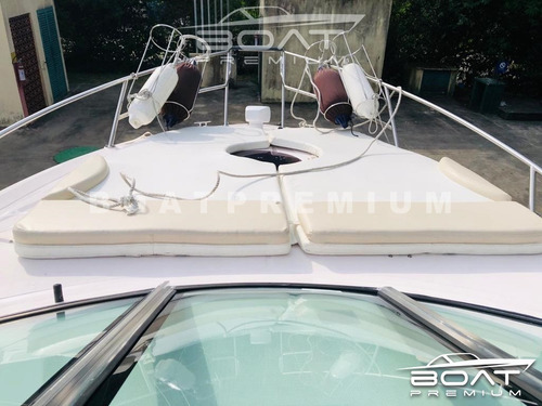 Focker 320gt, 2015, 2x Mercury 220hp - Phantom - Yacxo