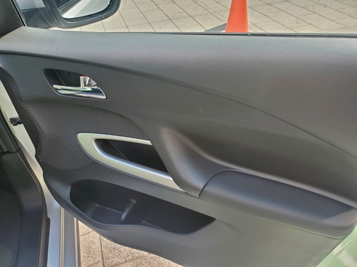 Imagen 13 de 14 de Chevrolet Aveo Ls Manual 2020