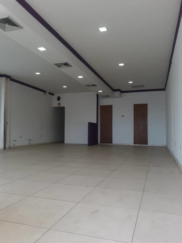 Imagen 4 de 10 de Gm: Local Comercial En Alquiler C.c Costanera Plaza I
