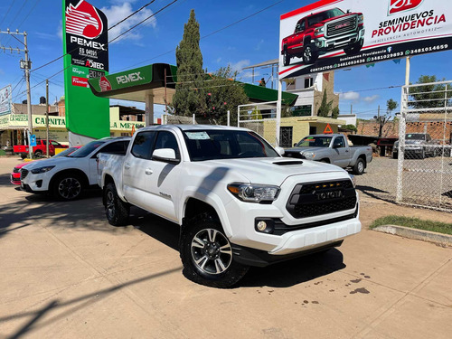 Imagen 2 de 13 de Toyota Tacoma 2017 3.5 Trd Sport At