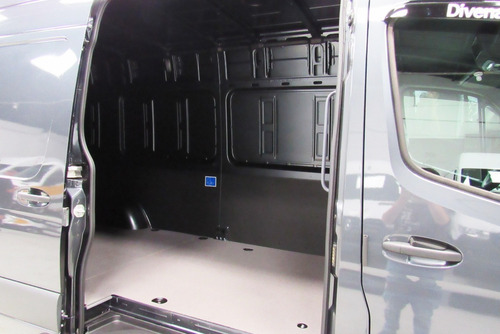 Imagem 8 de 11 de Mercedes-benz Sprinter 416 T.a. E.l. 21/22 High Tech Cinza
