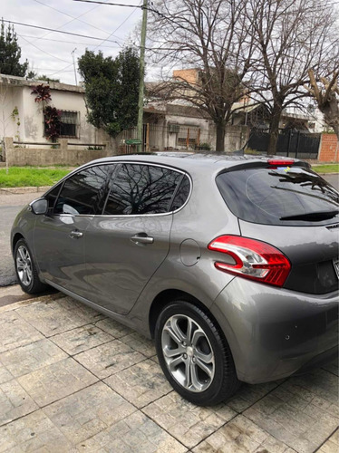 Peugeot 208 1.6 Feline 2014