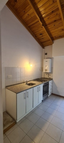 Imagen 5 de 14 de Departamento De 2 Ambientes Con Balcon En Venta - Moron Norte
