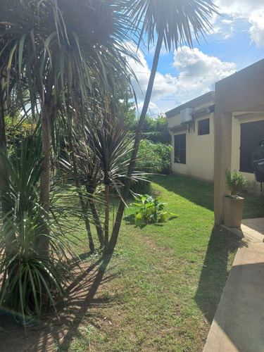 Venta Casa 3 Ambientes Lujan Gran Lote Con Pileta