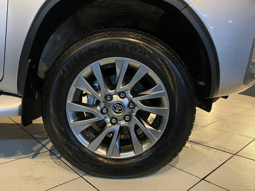 Imagem 14 de 14 de Toyota Hilux Sw4 2.8 D-4d Turbo Diesel Srx 7l 4x4