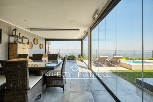 Excelente Casa En Condominio Con Espectacular Vist...