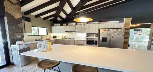 Casa Campestre Amoblada En Arriendo Sector Ojo De Agua (rionegro) (27078).