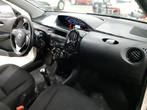 Toyota Etios 1.3 X 16v Flex 4p Manual