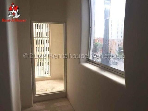 Imagen 5 de 10 de Apartamento En Venta, Ubicado En La Urb. Los Chaguaramos, Maracay -24276