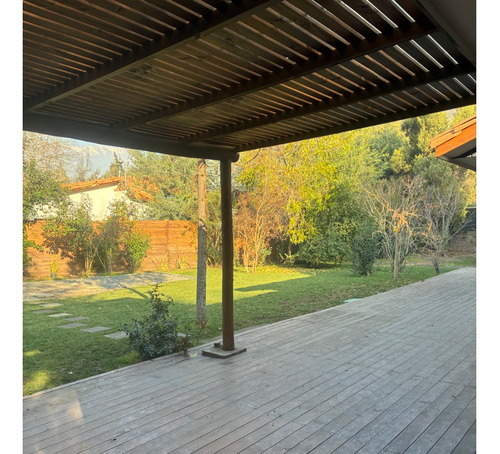 Se Arrienda Casa Remodelada En Condominio Cerrado