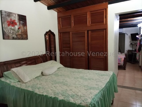 Imagen 25 de 28 de Hermoso Townhouse En Venta Urb Ciudad Jardín - Cagua 22-27064 Gjg 04243717762