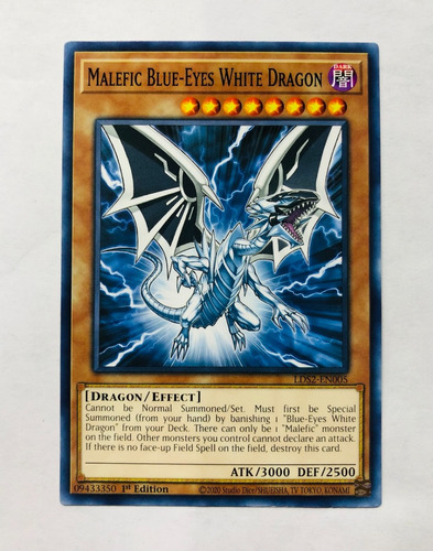 Malefic Blue-eyes White Dragon. Yugioh!