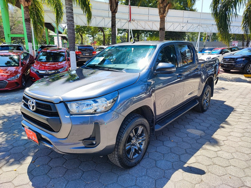 Toyota Hilux 2.7 Cabina Doble Sr Mt