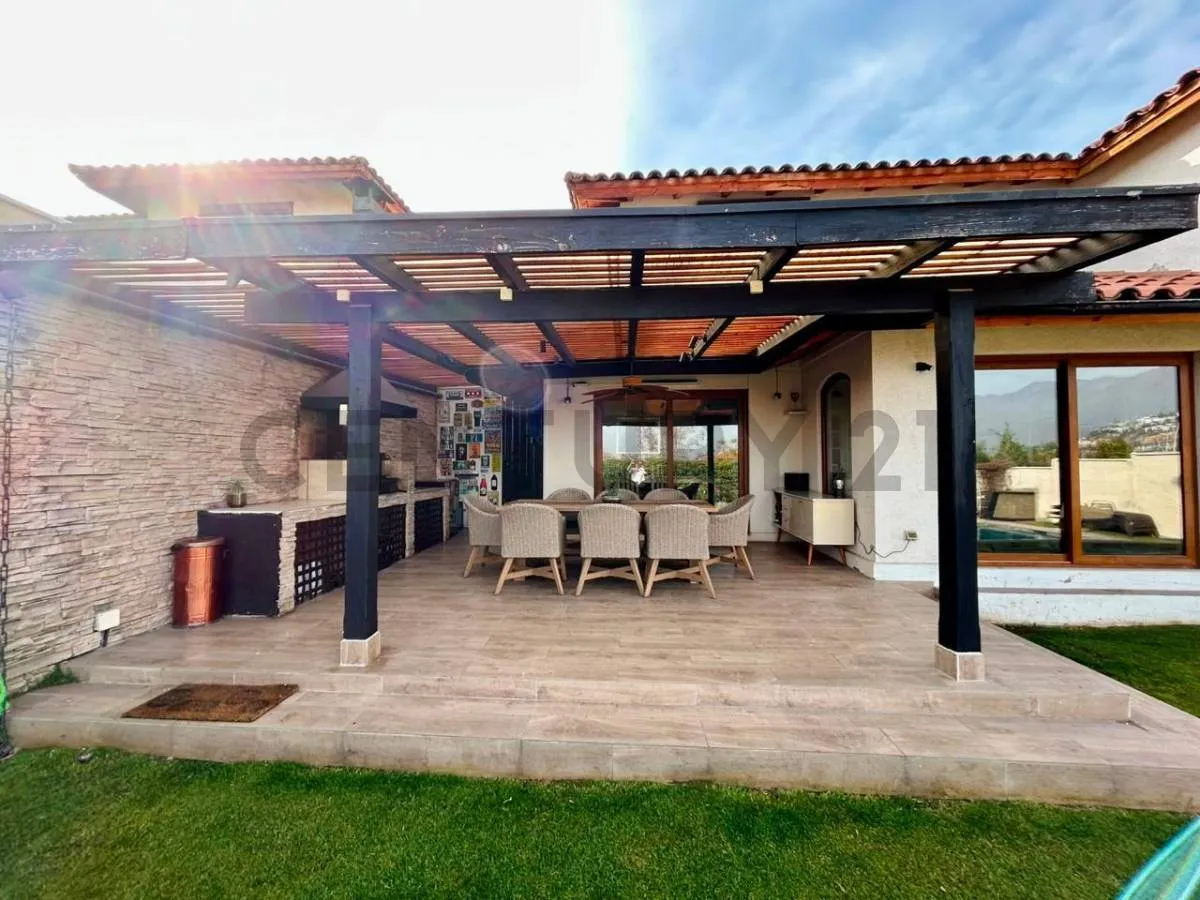 Imagen 5 de 24 de Venta De Casa Remodelada En Condominio Pie Andino/ Cam. D...