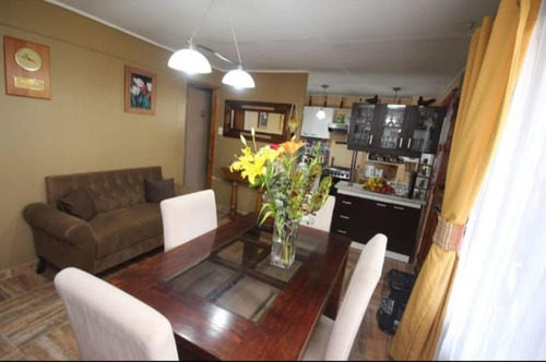 Condominio Altas Cumbres, Cuarto Piso, Con Estacionamiento