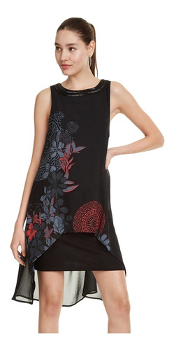 Vestido  Negro Corto Con Capa Formal Siena Marca Desigual