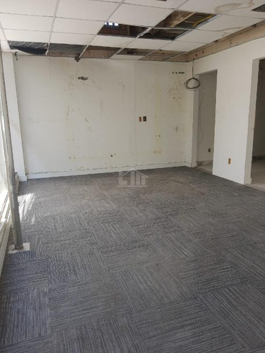 Imagem 12 de 27 de Casa, 5 Quartos Qrts Para Para Aluguel, Com 283,68 M², No Santa Lúcia,vitória. - 933
