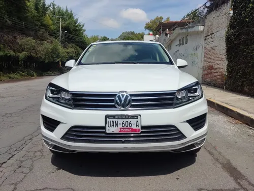 Volkswagen Touareg 3.0 At