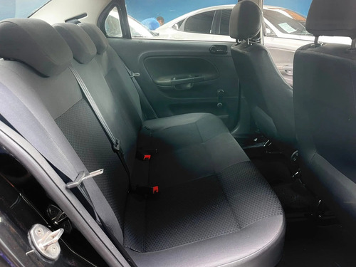 Volkswagen Voyage 1.6 MSI TOTALFLEX 4P MANUAL