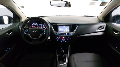 Hyundai Accent 1.6 GL MID
