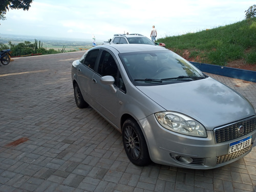 Fiat Linea 1.9 16v Absolute Flex Dualogic 4p