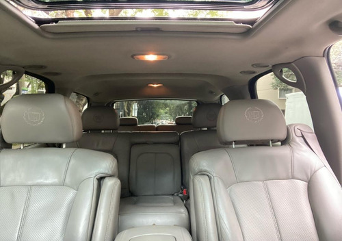 Imagen 10 de 14 de Flamante Cadillac Escalade 2002 Nacional Totalmente Original
