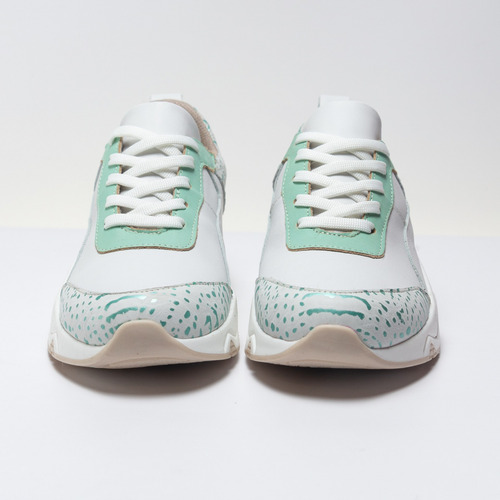 Imagen 2 de 5 de Zapatillas Mujer Plataforma Cuero Urbano Bettona Melu