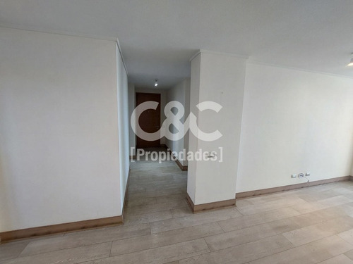 Amplio, 2 D, 94 M2 Con Vista A La Bahía De Concón