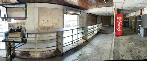 Imagen 9 de 23 de En Venta Local Comercial En Catia La Mar 0414 099 7777 / 0412 578 7777