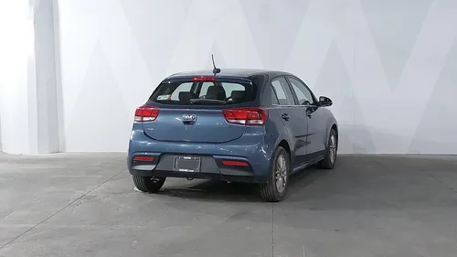 Kia Rio 1.6 Ex