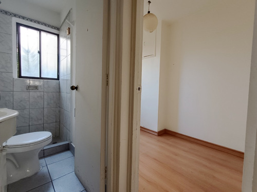 Departamento Primer Piso Con Patio - Providencia