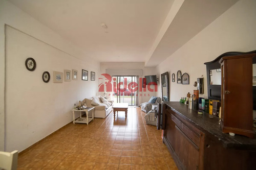 Venta De Apartamento 2 Dormitorios En Península, Punta Del Este